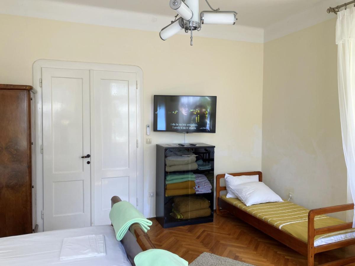 Apartman Villa Amelia มอชเชนิชกา ดรากา ภายนอก รูปภาพ